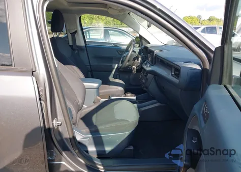 2022 Ford Maverick Xl z USA, uszkodzony, nr VIN 3FTTW8E36NRA47330